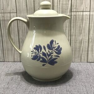 Vintage Pfaltzgraff Thermal Insulated Carafe.